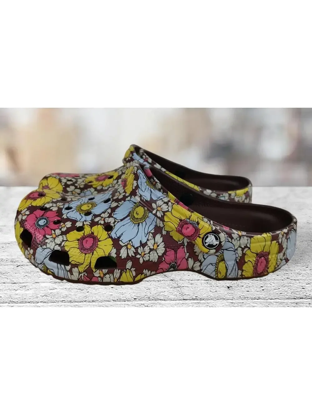 Crocs Classic Retro Floral Clog US Size Men 10, Women 12 208954 NWT